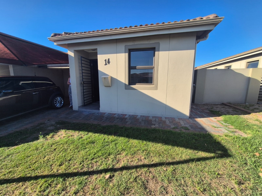 To Let 3 Bedroom Property for Rent in Stellendale Western Cape